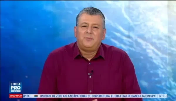 Elevii din Bacau au sacrificat 3 zile de vacanta pentru a strange gunoaiele altora: Multi polueaza natura, nu e un lucru bun