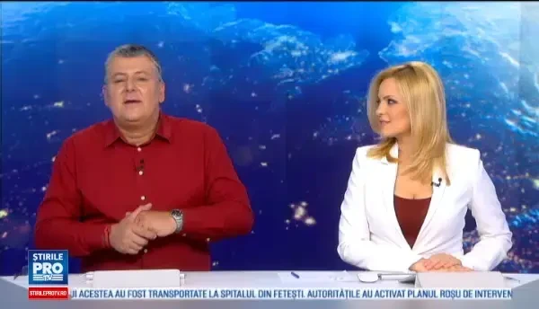 Cat de mult s-a apropiat acest rechin de o barca de pescari din Australia. Niciodata n-am vazut asa ceva