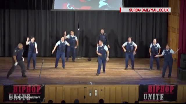 Politistii din Noua Zeelanda au facut show in fata a sute de oameni, la o competitie de dans. Cum a reactionat publicul