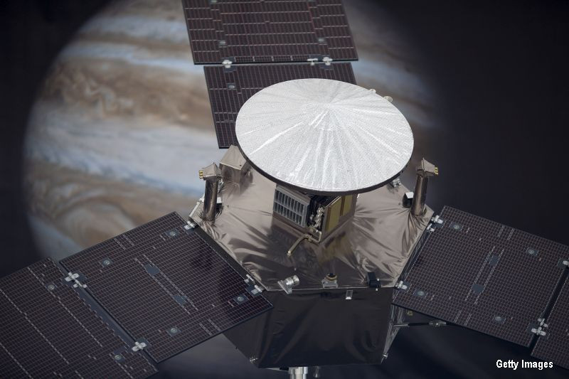 "Bun venit pe Jupiter!" Sonda spatiala Juno a reusit sa se plaseze pe orbita planetei. Ce vor cercetatorii sa afle
