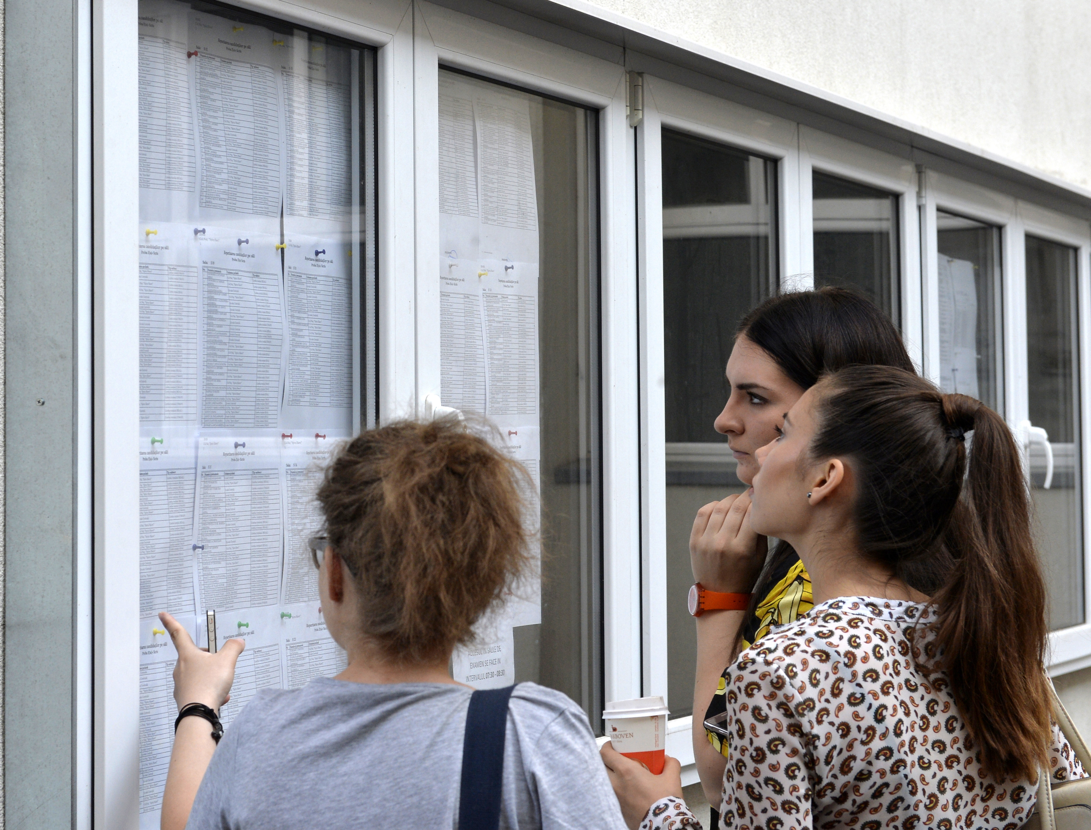 BACALAUREAT 2016. SUBIECTE SI BAREM MATEMATICA. Elevii de la profilul real au sustinut miercuri proba la MATEMATICA