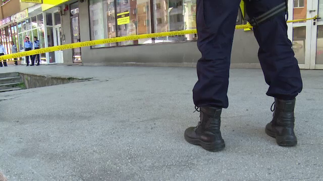 Autorul jafului de la o banca din Sectorul 4 al Capitalei a reusit sa plece cu 69.000 de lei. El este cautat de politisti