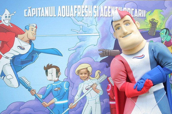 (P) Caravana “Zambeste Romania” vine la Brasov! Vezi ce surprize iti pregateste Capitanul Aquafresh, pe 9 si 10 iulie