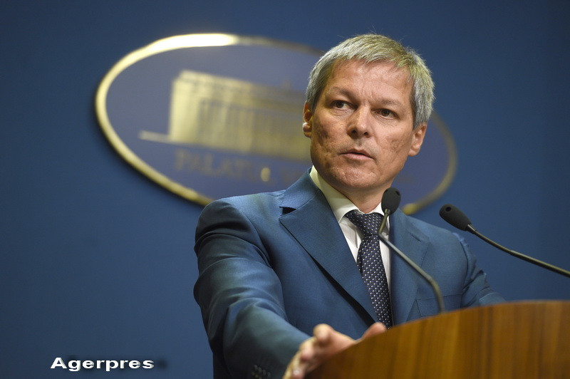 Ciolos: Din toamna, fiecare cetatean isi va putea plati online taxele si impozitele