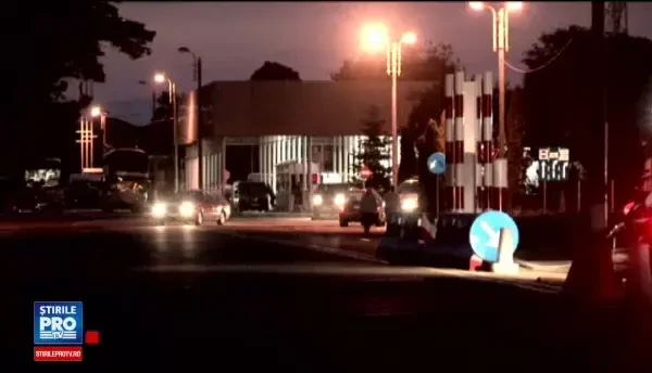 Politistii au retinut in Vama Siret un suspect in cazul jafului armat de la banca din Bistrita. Ce l-a dat de gol pe barbat