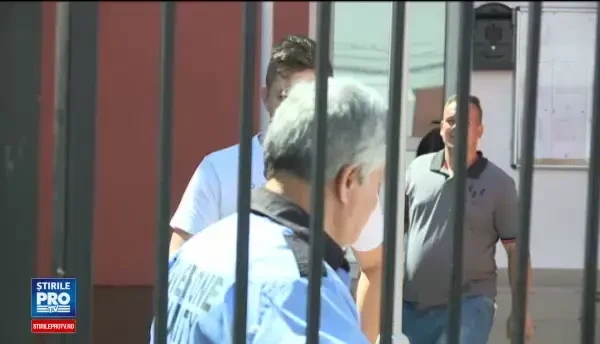 BACALAUREAT 2016. Dupa ce a luat meditatii timp de doi ani, un elev spera intr-o minune: Doamne, da sa iau un 5, Doamne!