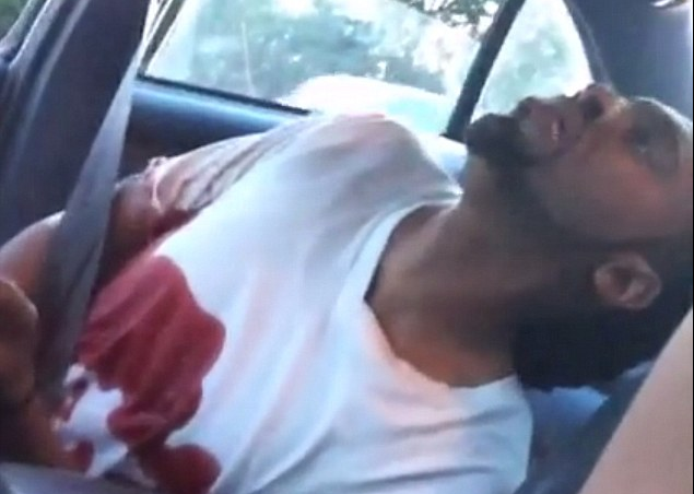 Barbat de culoare, ucis de politie dupa o oprire in trafic. Iubita sa a transmis totul live pe Facebook. Reactia lui Obama