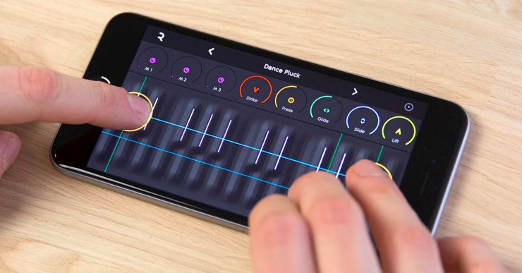 iLikeIT. Aplicatiile care te transforma in DJ sau compozitor. Touchscreen-ul, cel mai nou instrument muzical