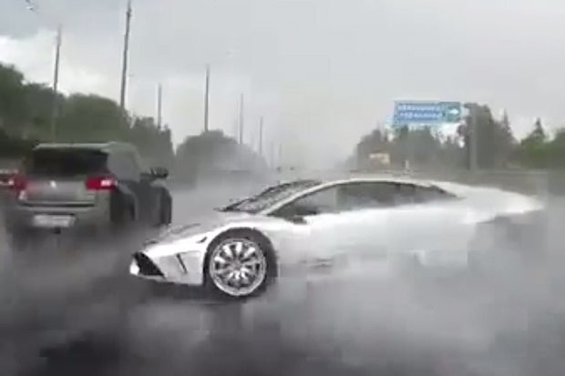 Un Lamborghini a fost DISTRUS complet in doar 6 secunde! Ce a patit bijuteria de 210.000 de euro