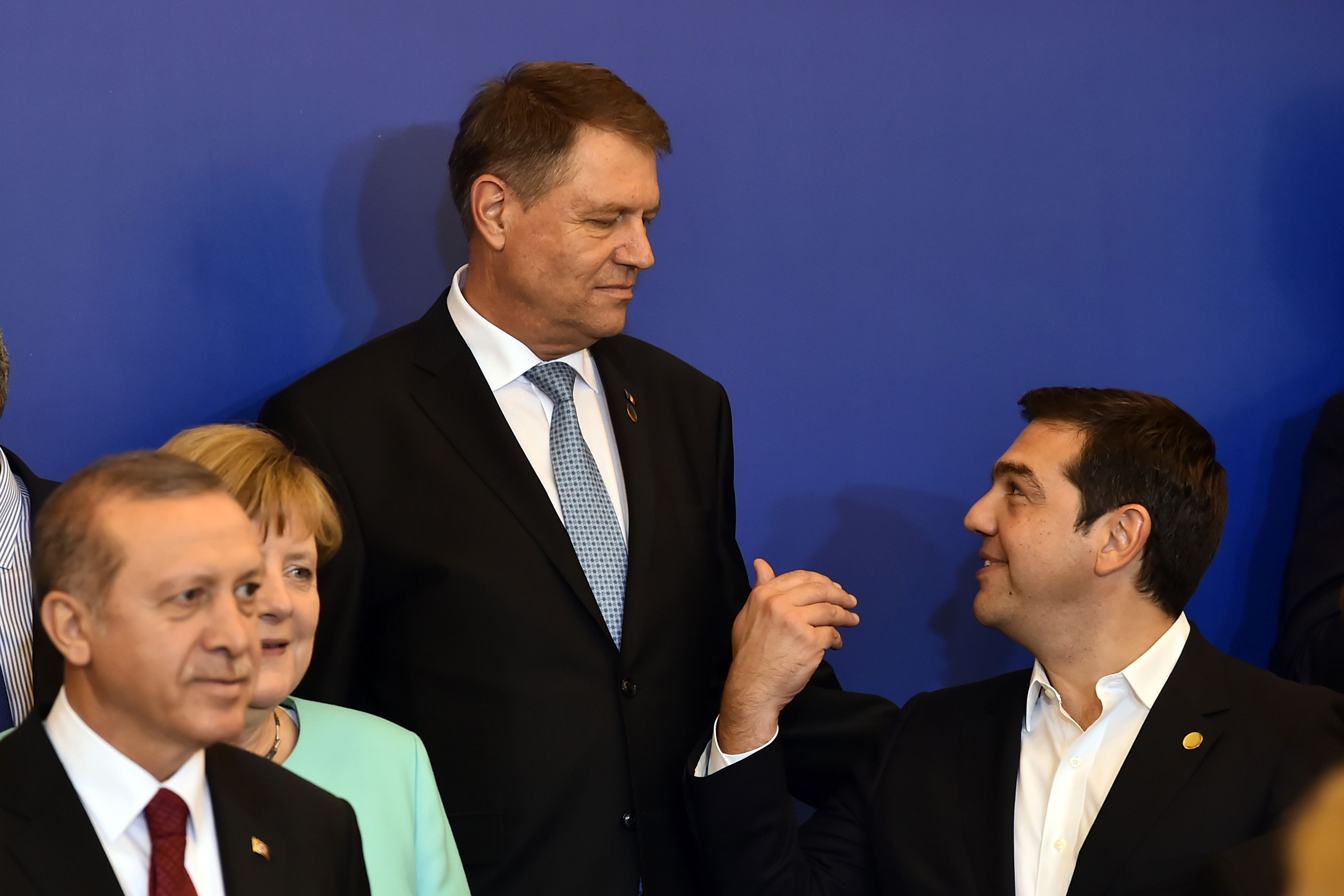 Iohannis si Tsipras, summit NATO