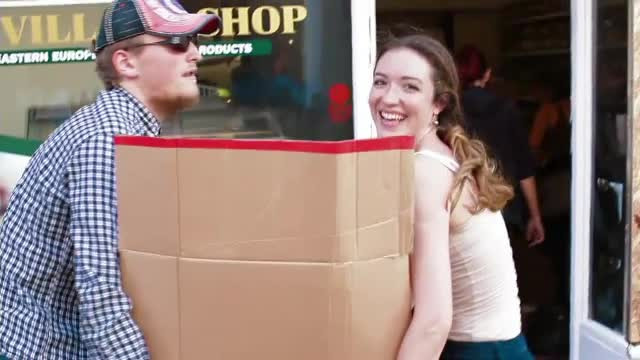 Cati bani s-au strans pentru magazinul romanesc incendiat in Marea Britanie