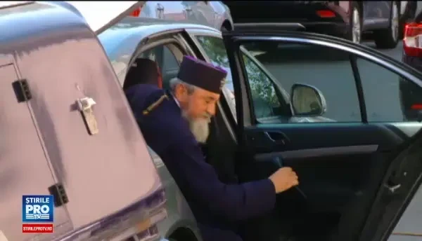 Mitropolitul Ardealului, audiat la DNA in legatura cu o opera scrisa de Gigi Becali. Nu a avizat cartea, a binecuvantat-o