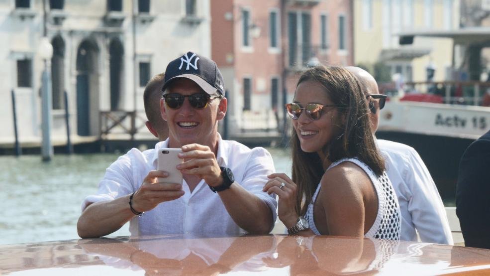 Frumoasa si Bastian | Mijlocasul german se insoara astazi cu superba Ana Ivanovic