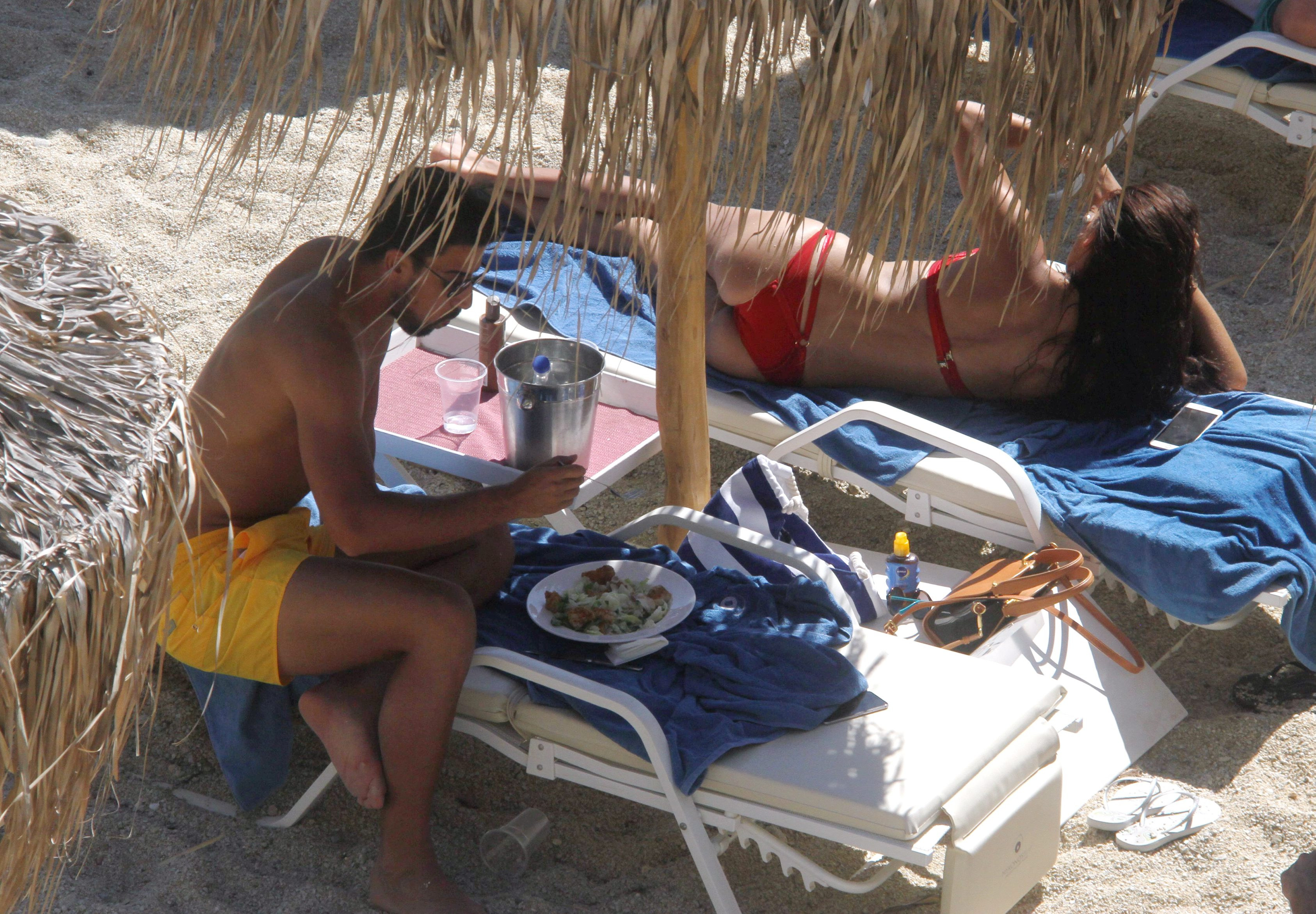 Sunt si nemti fericiti dupa EURO: Khedira s-a accidentat in timpul turneului final, dar se reface alaturi de Adriana Lima