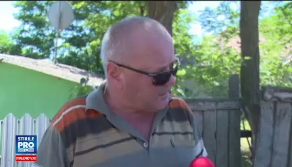 Un profesor de istorie din Vaslui, acuzat ca isi pipaie elevele de 13 ani in cancelarie. Ce au povestit adolescentele acasa