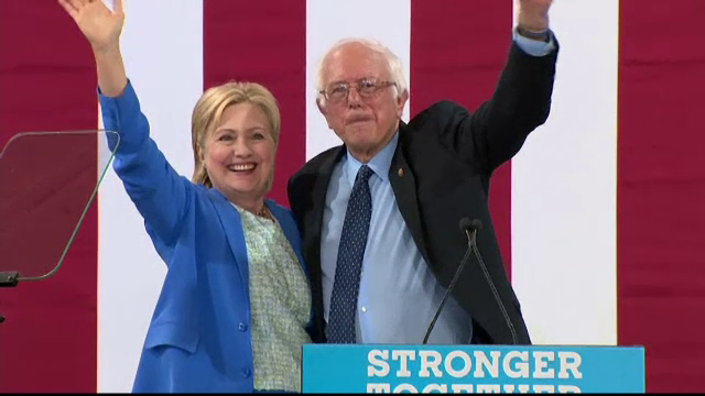 Bernie Sanders o sustine pe Hillary Clinton. Care este diferenta in sondaje intre candidata democrata si Donald Trump