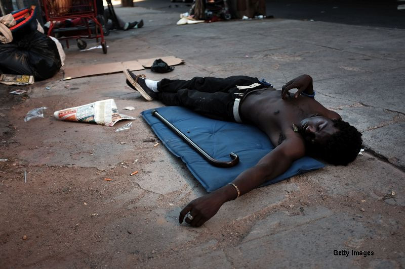 Lesin in masa la New York. Motivul bizar pentru care 33 de persoane s-au prabusit pe strada in acelasi timp