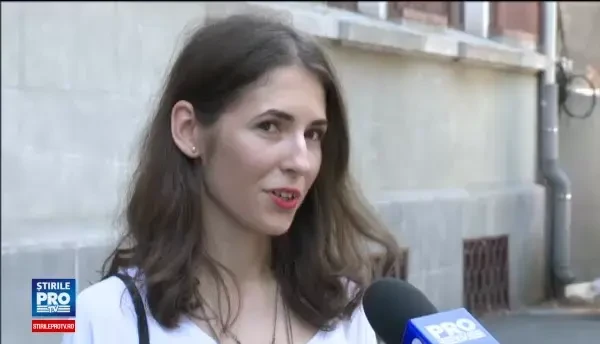 REZULTATE BACALAUREAT 2016. Elevii de 10 ai Romaniei vor sa studieze in tara. Ce planuri are Ivona, fiica lui Mugur Mihaescu