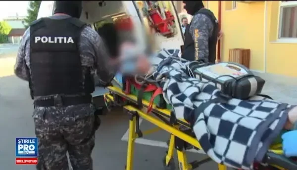 Suspectul jafului armat de la banca din Bistrita ar putea fi arestat preventiv. Politstul pe care l-a impuscat a fost operat