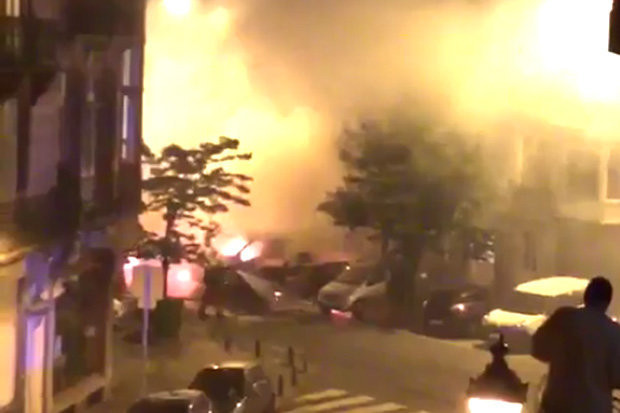 Primele imagini de la cele doua explozii care au zguduit Bruxellesul. Autoritatile neaga ca ar fi vorba de un atac terorist