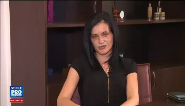 Cosmarul prin care a trecut o romanca pentru ca si-a dorit buze mai mari. Tanara acuza esteticianul ca a mutilat-o. FOTO