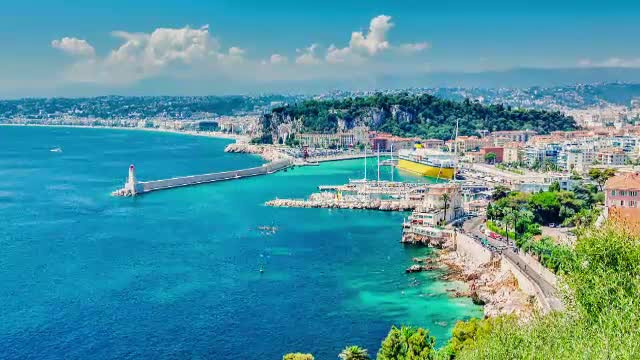 Simbol turistic mondial, Nisa pare astazi un oras bantuit. Ce spun turistii romani aflati inca acolo