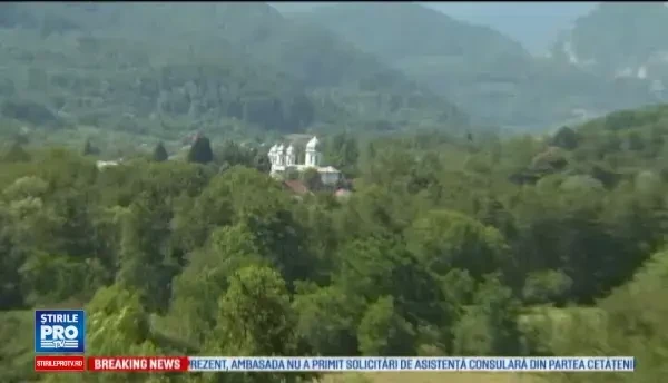 Mesterul din Oltenia care are in casa o farfurie pictata de Printul Charles