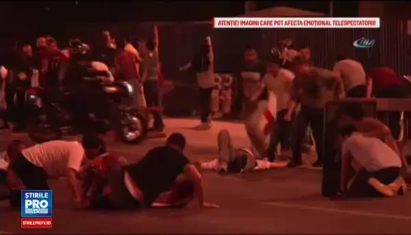 Haos pe strazile din Ankara si Istanbul. Oamenii au facut scut in fata tancurilor: Am scos soldatii si i-am dat politiei