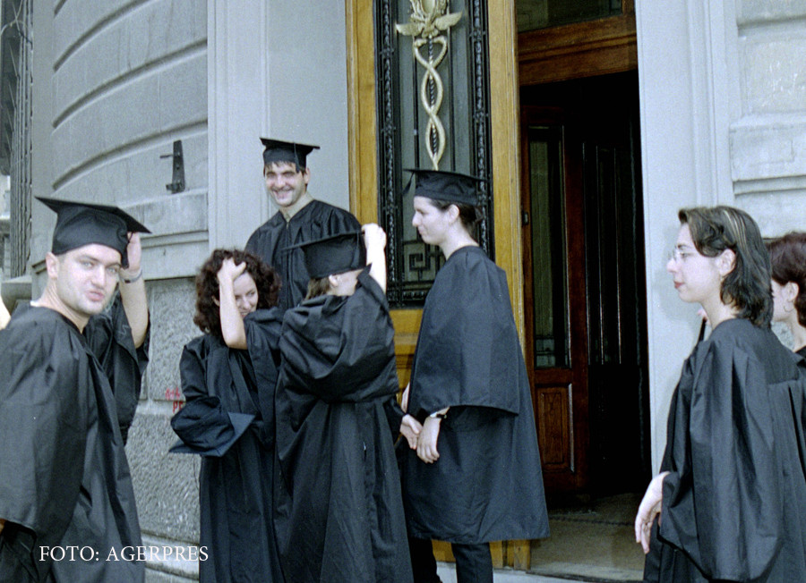 Diplomele de studii de la universitatile neautorizate vor fi recunoscute de Ministerul Educatiei. Care sunt conditiile