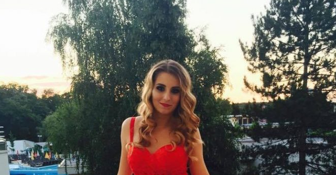 "Dragi profesori, am si eu o nelamurire." Mesajul unei eleve care s-a trezit cu o nota mult mai mica dupa contestatie la BAC