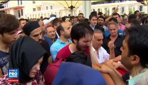 Anadolu: Generalul Akin Ozturk a recunoscut ca a planuit lovitura de stat. Perchezitii la baza militara folosita de NATO