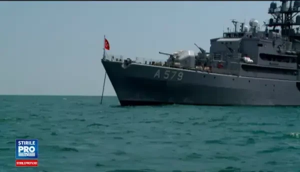 Simulari de atacuri aeriene si antisubmarin in Marea Neagra. 2.000 de militari participa la exercitiul NATO Sea Shield 2016