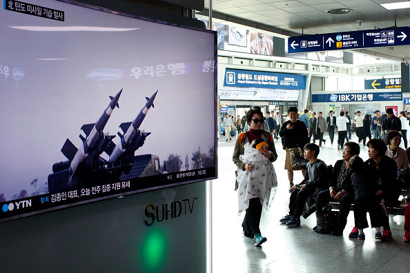 Demonstratie de forta a Phenianului, fata de scutul antiracheta THAAD al SUA. Coreea de Nord a lansat 3 rachete balistice