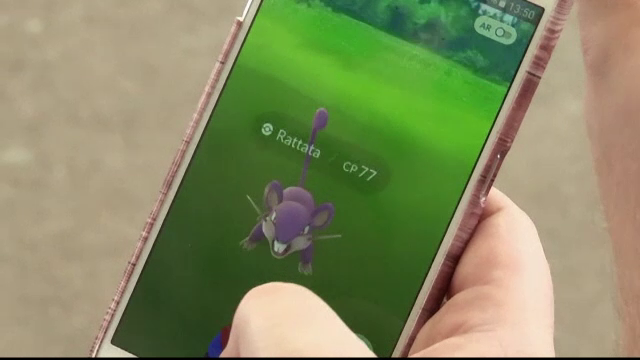 De ce a devenit atat de popular jocul "Pokemon Go". Explicatia psihologilor pentru fenomenul devenit global