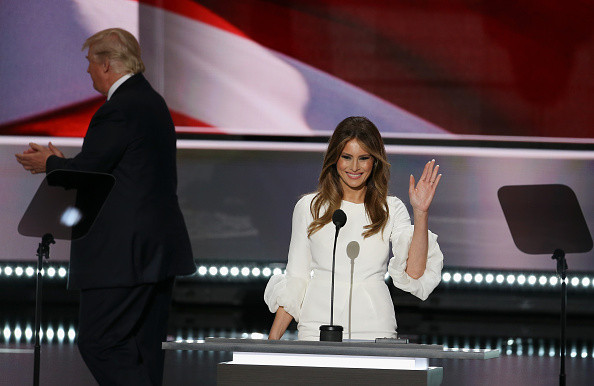 Melania Trump ar fi plagiat cuvant cu cuvant pasaje intregi din discursul tinut in urma cu 8 ani de Michelle Obama: VIDEO