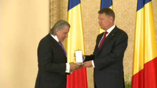 La 70 de ani, Ilie Nastase a fost decorat cu cea mai inalta distinctie a statului: "Este cea mai frumoasa zi din viata mea"