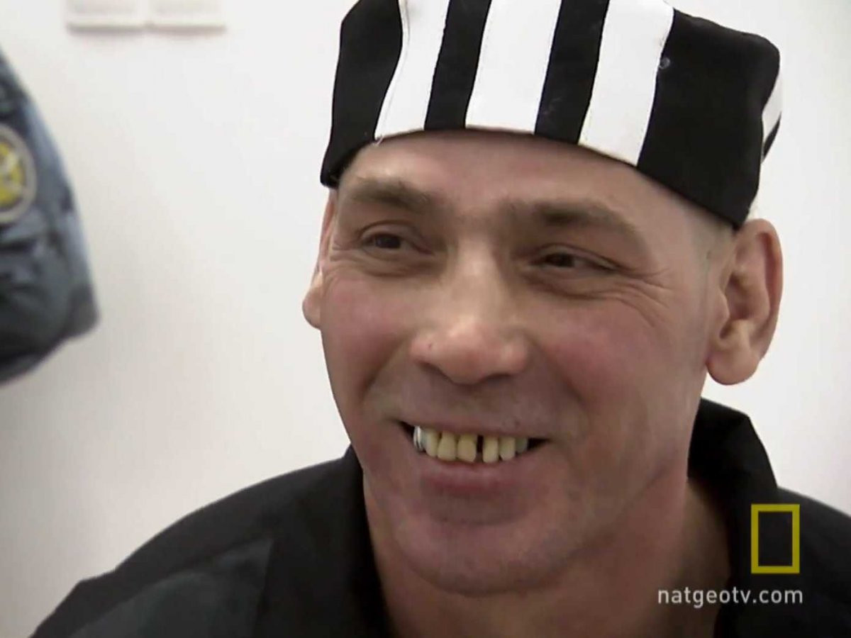 Cum arata viata in cea mai periculoasa inchisoare din Rusia. Gardienii sunt inarmati cu automate, iar puscaria e ca o fortareata