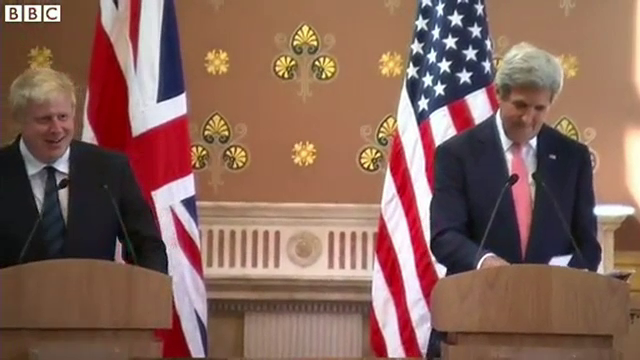 Situatia jenanta in care a ajuns Boris Johnson in fata jurnalistilor: "Ce fac eu acum se numeste diplomatie, Boris"