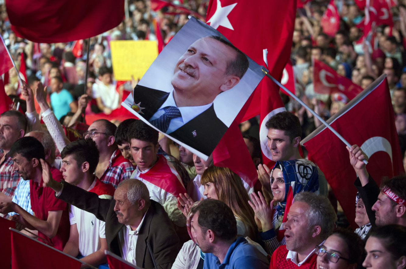 Economia Turciei, afectata grav de lovitura de stat esuata. Analistii: Daca moneda mai scade, incepe recesiunea