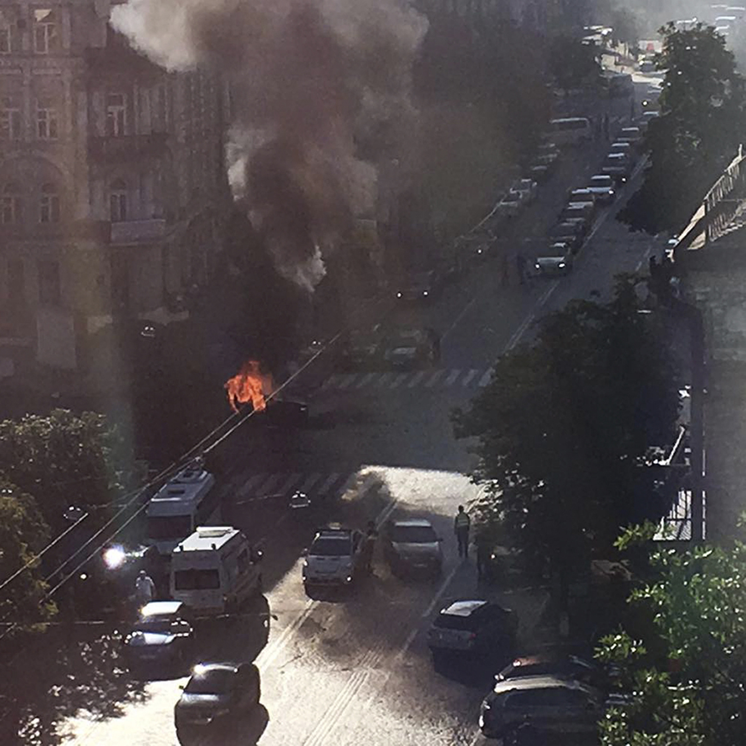 Jurnalist, critic al guvernului de la Kremlin, ucis in explozia unei masini, la Kiev. Autoritatile au gasit o bomba la bord