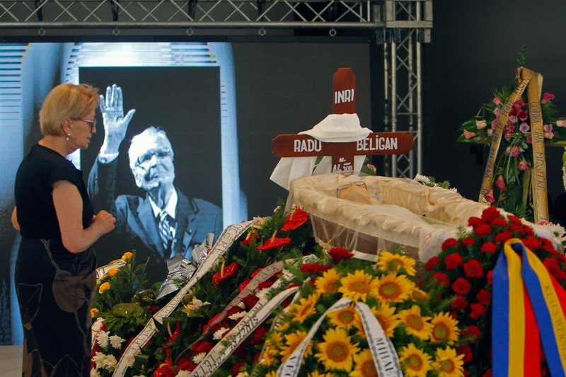 Radu Beligan, inmormantat cu onoruri militare la Cimitirul Bellu. "Se incheie un capitol important din teatrul romanesc"