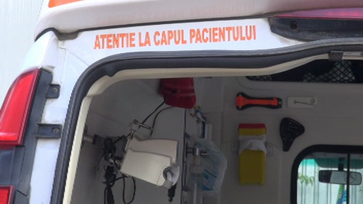 O asistenta si un sofer de ambulanta au fost batuti in Galati de un pacient care i-a chemat pentru o durere de cap