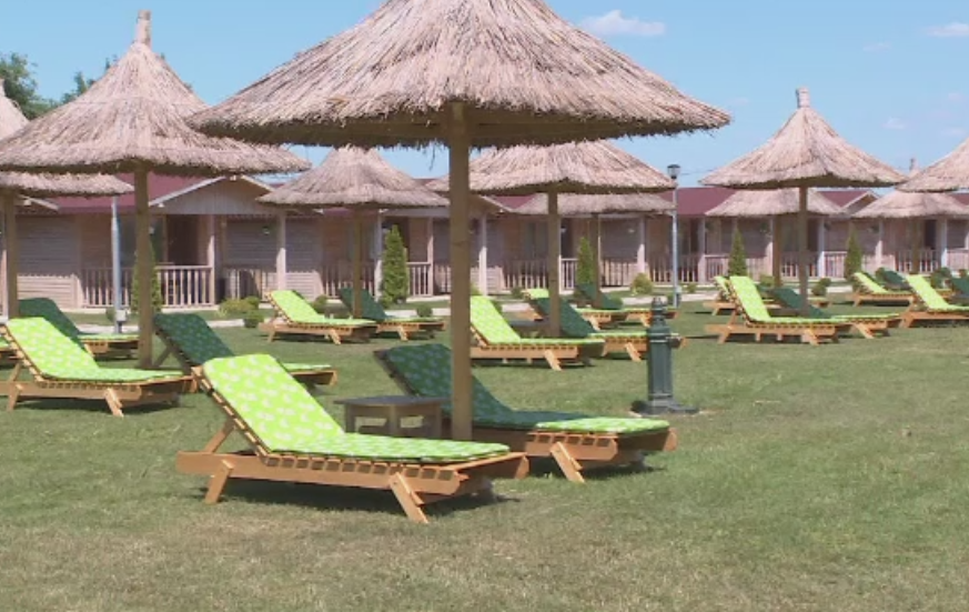 Una dintre cele mai mari baze de agrement cu specific pescaresc, inaugurata la Galati. Cat ii costa pe pasionatii de pescuit