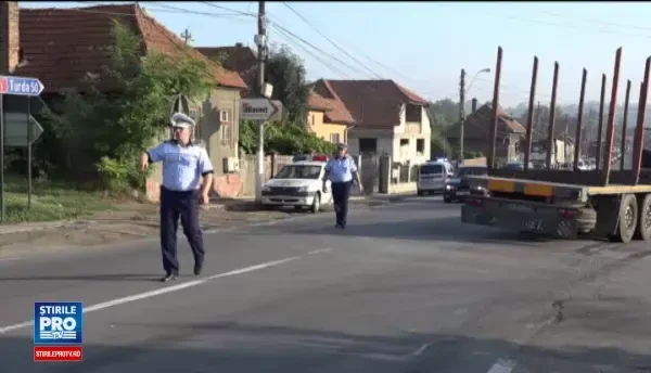 O femeie a murit si trei barbati sunt grav raniti dupa ce masina care ii ducea la dializa s-a ciocnit de un TIR, in Alba
