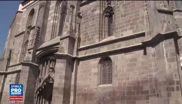 Meseria de ghid a redevenit atractiva. Biserica Neagra din Brasov a cerut ajutorul unor elevi pasionati de istorie