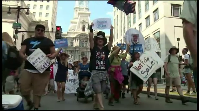 Sefa Partidului Democrat din SUA, obligata sa demisioneze. Ce au aratat e-mailurile facute publice de Wikileaks