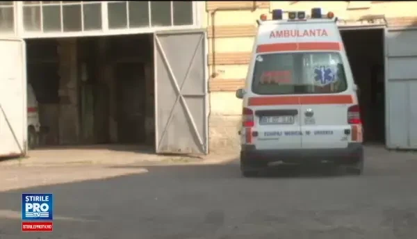 Drumurile din Romania au ajuns sa omoare pana si pacienti in ambulanta. Cazul barbatului caruia i s-a descusut operatia