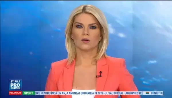 Cadavru carbonizat descoperit intr-o masina incendiata pe o strada din Arad. Trupul se afla pe scaunul soferului