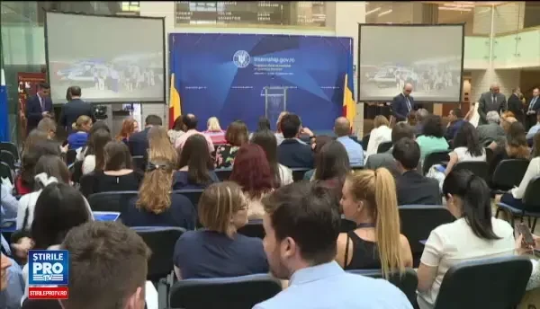 7.500 de tineri au concurat anul acesta pe cele doua de posturi de stagiar la stat. Criteriile de selectare