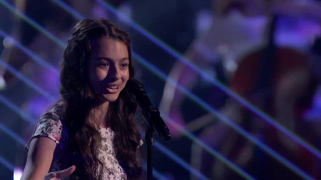 Laura Bretan a impresionat la "America’s Got Talent": Simon Cowell: "Ne-ai terminat cu vocea ta"